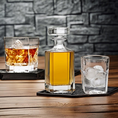 Classic Glass Whiskey Decanter