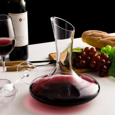 Slanted Spout Design Crystal Glass Wine Decanter