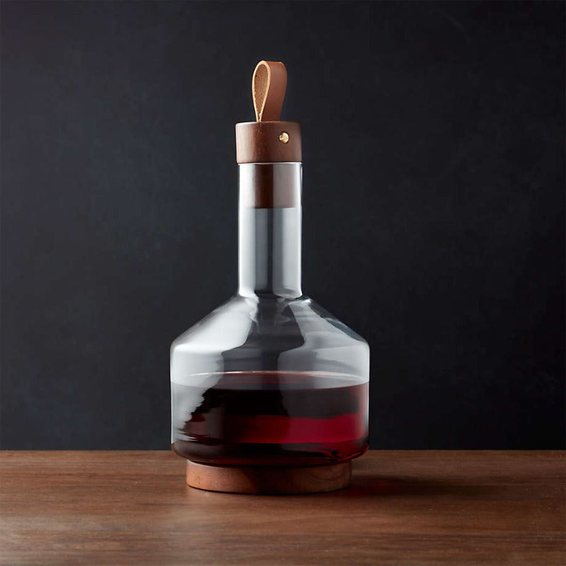 Super Stylish Glass Finished Decanter